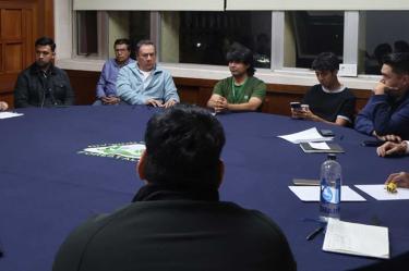 Sostienen mesa de diálogo para resolver el conflicto en Zoquiapan.