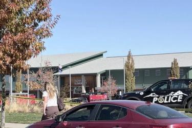 La escuela primaria Silver Rail, en Bend, Oregon, fue escenario de un tiroteo este jueves