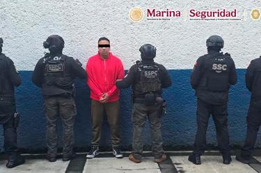 En el lugar fue detenido un hombre de 42 años, el cual fue llevado al Ministerio Público