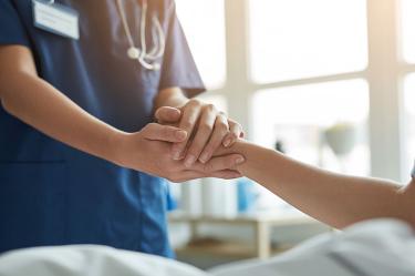 Terapia de Soporte Vital: ¿Qué es y cuándo se determina que un paciente la necesita?
