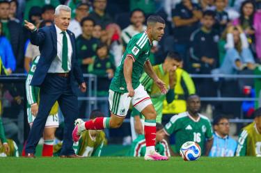 Javier Aguirre y Erik Lira durante la Copa del Mundo 2026
