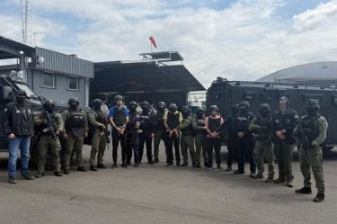 Las autoridades de Costa Rica extraditaron a tres ciudadanos mexicanos acusados de participar en operaciones de narcotráfico vinculadas al Cártel de Sinaloa.