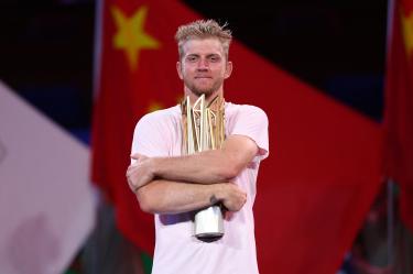 Alejandro Davidovich Fokina se llevó el duelo español ante Rafael Jodar en la final de Shanghái.