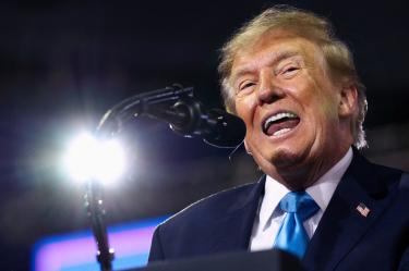 El presidente estadounidense Donald Trump dijo este domingo que su homólogo ucraniano, Volodimir Zelenski, "no quiere poner fin" a la guerra con Rusia.