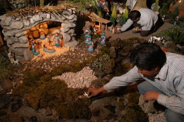 En 2020, una organización presentó un amparo en contra de la colocación de la representación del “Nacimiento de Jesús” y otros adornos navideños en edificios públicos de Chocholá, Yucatán.