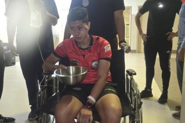El auxiliar Jhon Perlaza fue agredido por un jugador en Ecuador