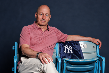 Brian Cashman ha conquistado cuatro Series Mundiales como gerente general de los Yankees, la más reciente en 2009.