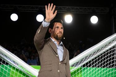 Lionel Messi fue recibido con una tremenda ovación por parte de los presentes en el Polideportivo Oviedo, previo a recibir el Premio Princesa de Asturias de los Deportes 2026