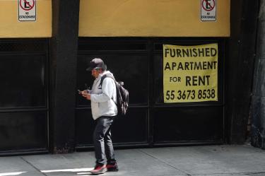 CIUDAD DE MÉXICO, 19ENERO2026.- La colonia Condesa se ha convertido en una de las zonas más impactadas por la gentrificación; al recorrer sus calles se observa una creciente presencia de personas extranjeras.FOTO: CAMILA AYALA BENABIB / CUARTOSCURO.COM