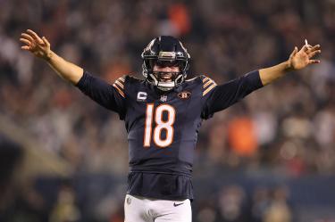 Caleb Williams ofreció una de sus mejores actuaciones de la temporada en la NFL en la victoria como locales ante los New England Patriots.