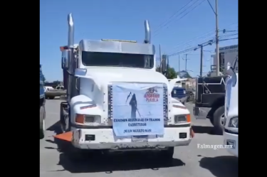 La Alianza Mexicana de Organización de Transportistas bloqueó la autopista y la carretera federal México-Puebla, a la altura de La María.
