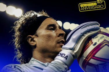 Los organizadores invitan a la afición azulcrema a llegar temprano al Estadio Banorte, para recibir una de las 30 mil playeras conmemorativas de Guillermo Ochoa.