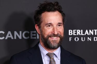 Noah Wyle arrives at The Barbara Berlanti 'Heroes Gala' benefiting F Cancer at The Barker Hangar in Santa Monica, Los Angeles, California, United States, on October 3, 2026. (Photo by Xavier Collin/Image Press Agency/NurPhoto) Image Press Agency / NurPhoto / NurPhoto via AFP