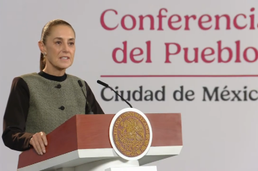 A través de un enlace desde Palacio Nacional a Pátzcuaro, Michoacán, la Presidenta encabezó el sorteo para la asignación de 448 viviendas de Conavi