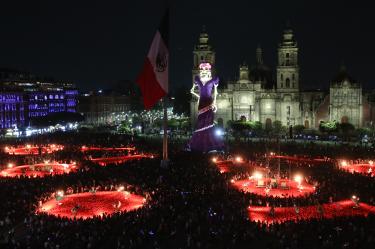 Ciudad de México 29 de Octubre 2026 Inauguración de la catrina monumental en el zócalo de la ciudad de México. La catrina rompió el récord Guinness con una altura de 33.5 metros. Foto Darío Luna