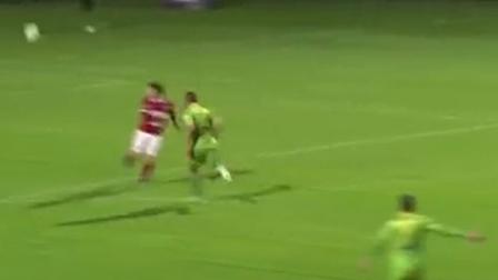 El gol de tacón que sorprende a todos