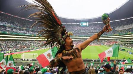 Ambientazo en las gradas del Estadio CDMX, previo al México vs Inglaterra de los Octavos de final del Mundial 2026