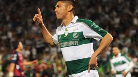 Santos vence al Atlante. Oribe Peralta metió el segundo gol del conjunto lagunero (Mexsport)