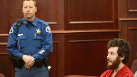 Holmes tenía tres opciones. Podría haberse declarado inocente y enfrentar un juicio con jurado para determinar si fue responsable o no de la matanza ocurrida durante el estreno de la película "The Dark Knight Rises" en un cine de la comunidad de Aurora, Colorado