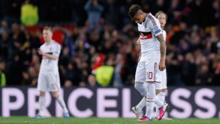 Boateng muestra la desilusión de los jugadores del Milán (AP)