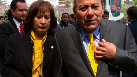 El presidente nacional del PRD Jesús Zambrano a su llegada al Auditorio Nacional para el Informe de Labores por los 100 días de Gobierno de Miguel Ángel Mancera.