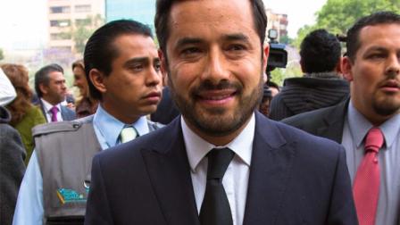 El jefe delegacional de Miguel Hidalgo, Víctor Hugo Romo estuvo presente en el mensaje del jefe de Gobierno del DF.