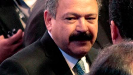 El secretario de Salud del Distrito Federal Armando Ahued Ortega durante el informe del mandatario capitalino Miguel Ángel Mancera.