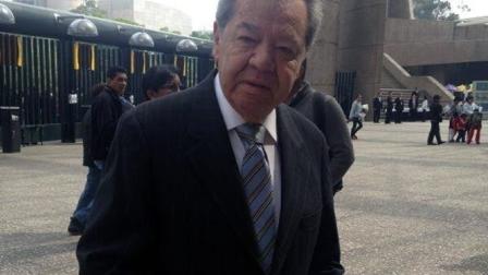 Porfirio Muñoz Ledo, Comisionado de la Reforma Politica del DF llegó al evento.