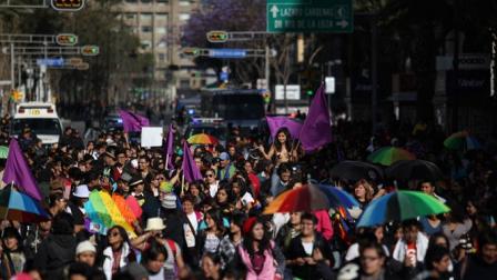 La Sexta Marcha Lésbica terminó en el Monumento a la Revolución con un mitin en el que hicieron un pronunciamiento político para la emancipación de las mujeres y de apoyo a las reivindicaciones justas de homosexuales, transexuales e íntersexuales, siempre y cuando no se atente contra las féminas. Foto Cuartoscuro