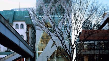 Su arquitectura excepcional ha mantenido durante más de 40 años su excelencia, en proyectos diferentes como bibliotecas, casas, parques, teatros, tiendas, edificios de oficinas y pabellones, siempre tratando de ampliar las posibilidades de la arquitectura.