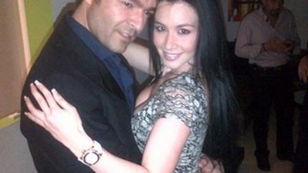 El intérprete de 'Piquito de Oro' fue captado en Caracas en pleno 'affaire' con la Diosa Canales. (Especial)