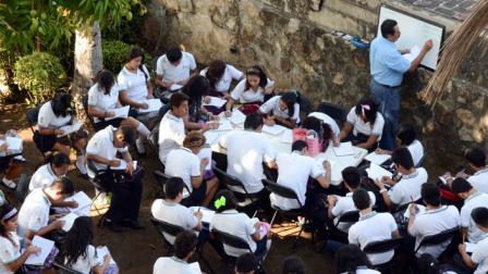 Docentes de los planteles de Bachilleres y  padres de familia se negaron a regresar a las aulas por la inseguridad. 