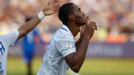 Jerry Bengtson le apaga la alegría a México al empatar el encuentro (AP)