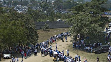 La fila para ingresar al inmueble (Mexsport)