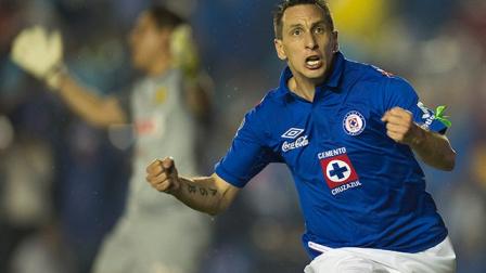 Así festejó "Chaco" Giménez el golecito que hizo en el primer tiempo (Mexsport)