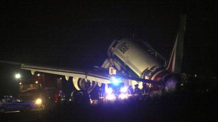 Un Airbús A320 de la compañía Alitalia en vuelo procedente de Madrid protagonizó sobre las 21:00 locales un aterrizaje forzoso en el aeropuerto romano de Fiumicino sin que se produjeran víctimas, informó el Ente para la Aviación Civil italiano (EFE)