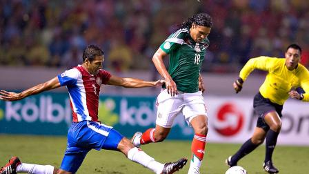 La disputa por el balón es fuerte dentro del terreno de juego (Mexsport)