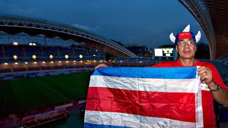 Desde temprana hora, los aficionados de Costa Rica se hicieron presentes en el Estadio Nacional (Mexsport)