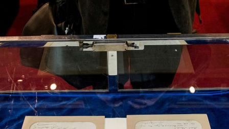 Los documentos subastados habían sido tasados entre 80 mil y 120 mil euros, pero se logró más del doble. / Foto: AP