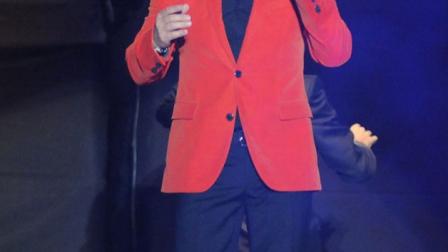 Mil policías, 114 patrullas y dos helicópteros vigilan el concierto que ofrece esta noche el cantante Marco Antonio Solís. (Cusrtoscuro)