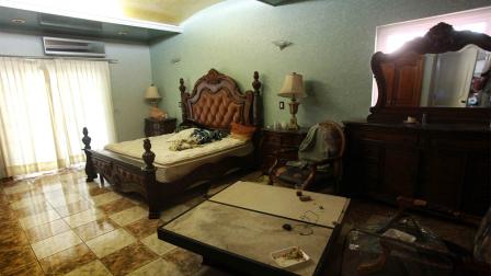 Una amplia recámara con muebles antiguos. Foto Cuartoscuro