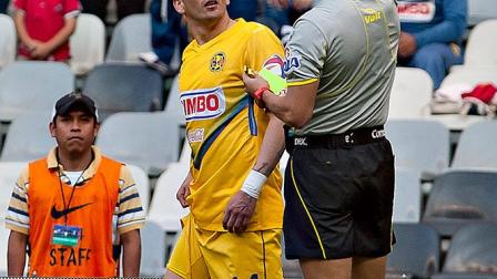 Expulsó a Rubens Sambueza en el primer tiempo (Mexsport)
