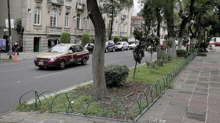El proyecto aún está siendo elaborado por la Seduvi; la delegación propondrá que en la remodelación de la avenida Álvaro Obregón se aplique el mismo esquema que en la intervención en Masaryk, donde hay aportaciones de locatarios y vecinos. Foto: Paola Hidalgo