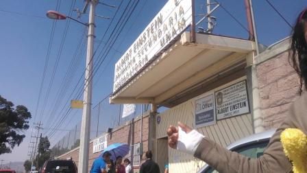 Después de su caída, ya con el brazo fracturado, el maestro la obligó a hacer 60 sentadillas