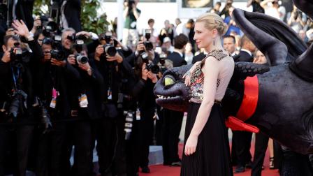 Blanchett presentó fuera de concurso la cinta 'How to Train your Dragon 2' en el Festival de Cannes. (AP)