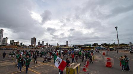 El arribo de los mexicanos en el Estadio das Dunas, sede del México vs Camerún (Mexsport)