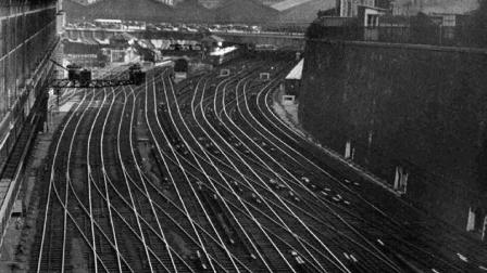 Vías ferroviarias de la estación San Lorenzo, París, 1932-1935.