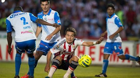 El momento del remate del segundo gol del delantero rojiblanco (Mexsport)