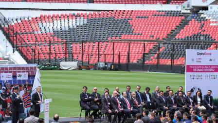 La presentación del manual Estadio Seguro se llevó a cabo en el Estadio Azteca.