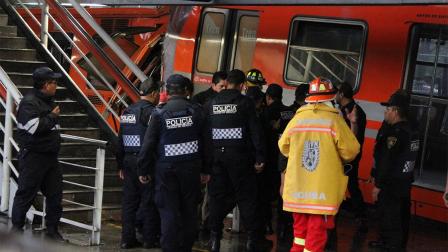 Seis personas lesionadas en el choque del Metro permanecen hospitalizadas. 